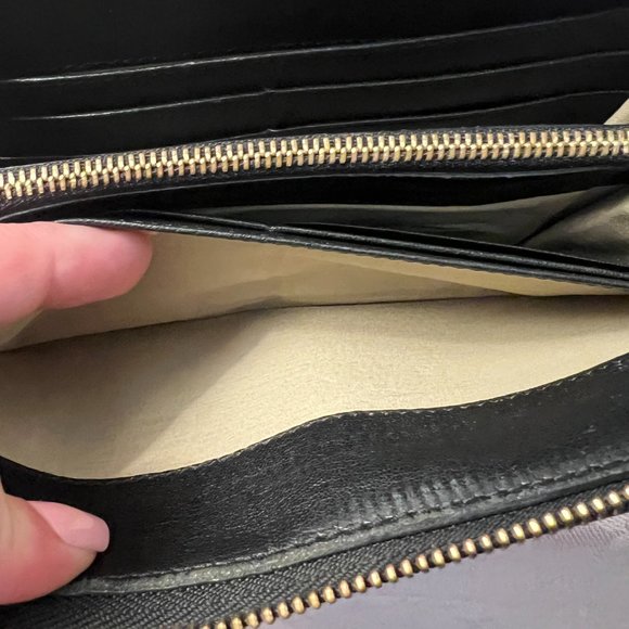 CHLOE Elsie Long Black Leather Wallet with Gold Tone Hardware - Picture 7 of 12